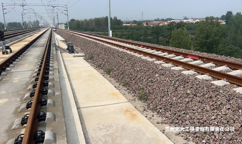 濰煙高速鐵路熱滑試驗(yàn)順利完成3-1.jpg